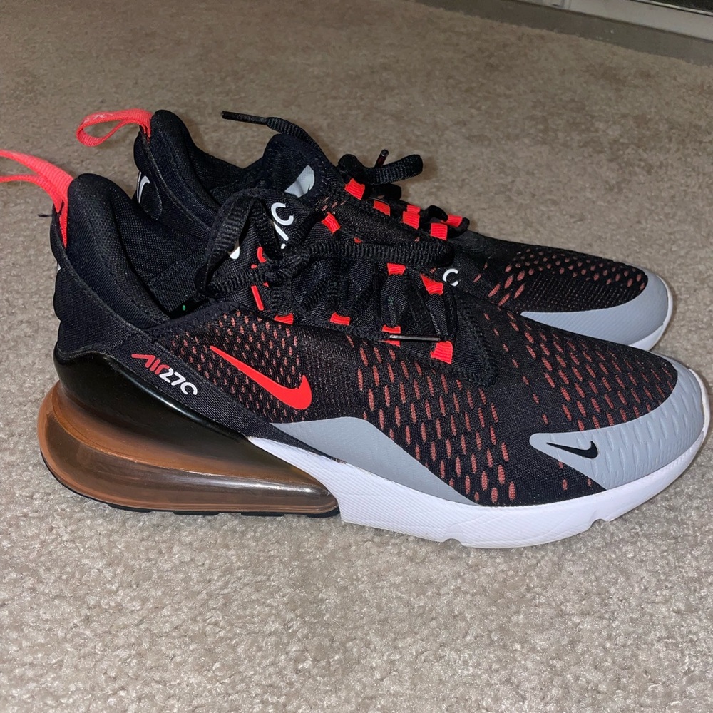 Nike Air Max 270 - Hyper Crimson